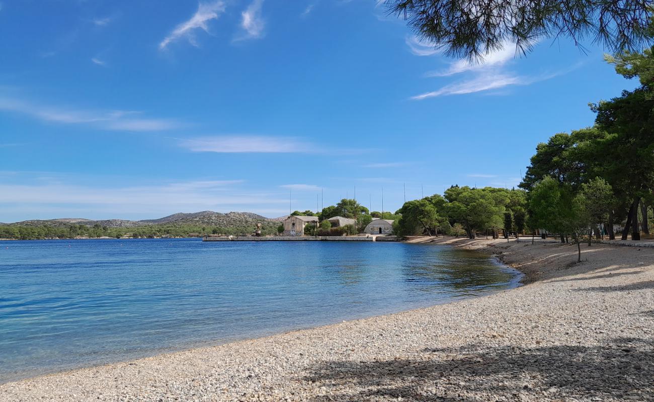 Foto af Uvala Minerska bay med sten overflade