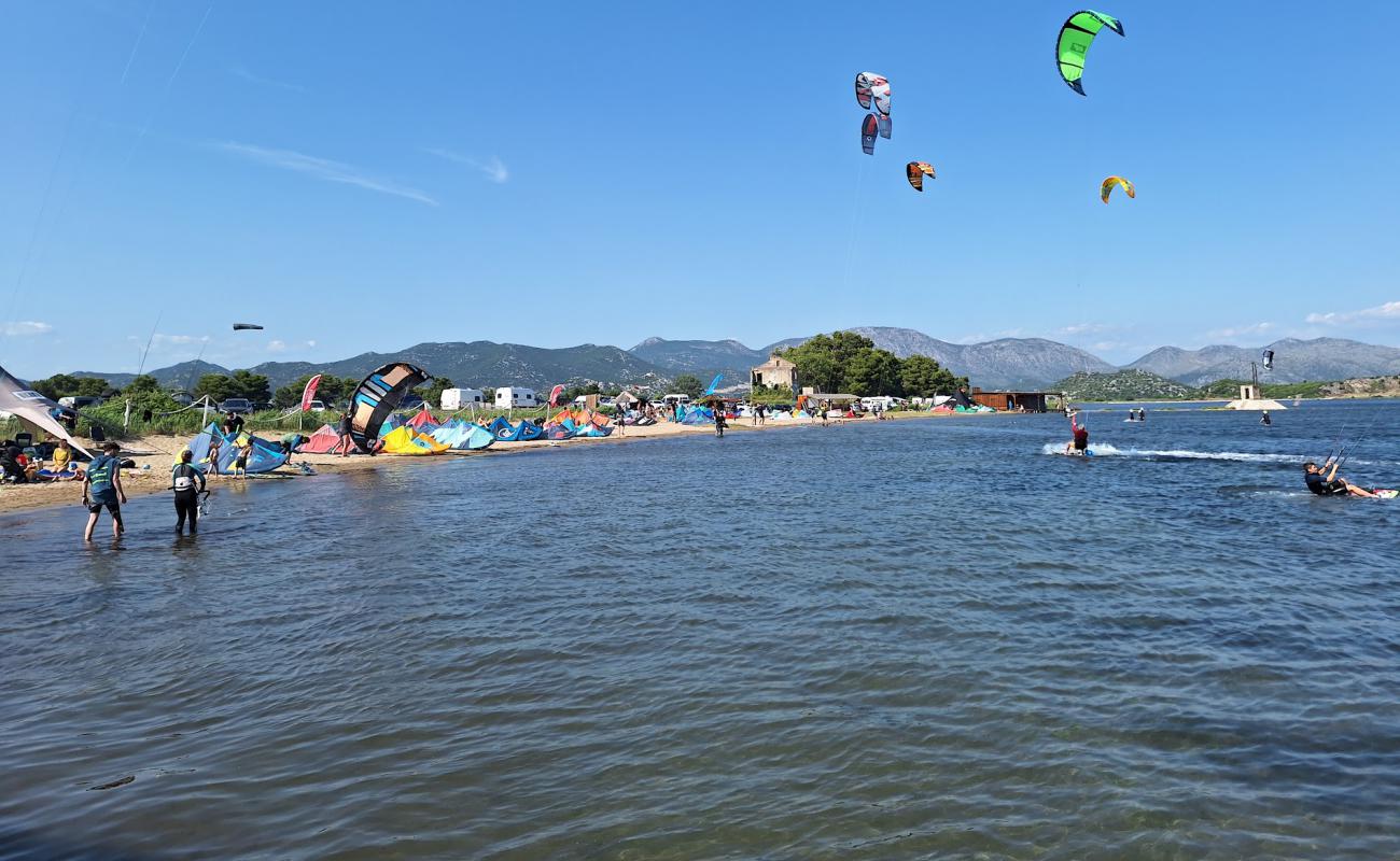 Foto af Neretva Delta Beach med lys sand overflade