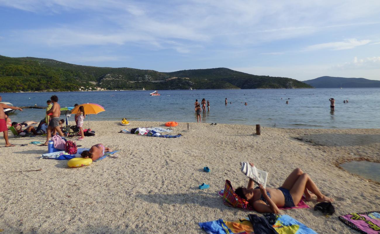 Foto af Slano Beach med let fin sten overflade