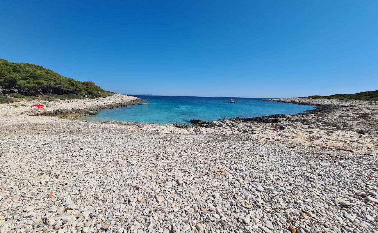 Foto af Jerolim Beach med sten overflade