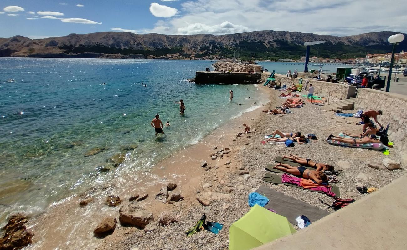 Foto af Beach Helena med let fin sten overflade