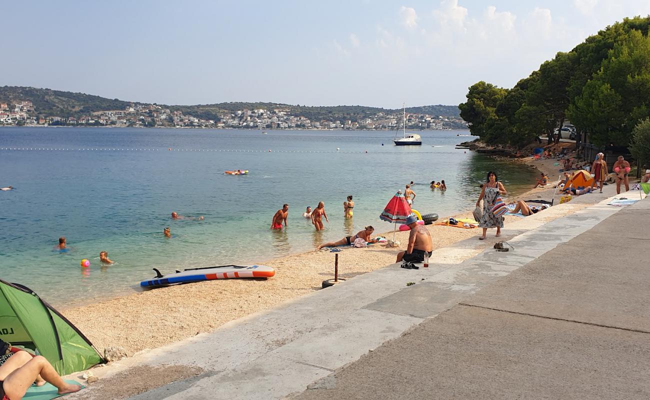 Foto af Kopara Beach med let fin sten overflade