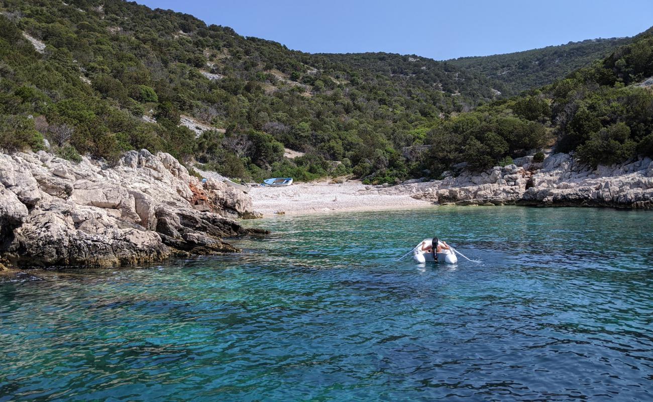 Foto af Tetoviscica Bay med let sten overflade