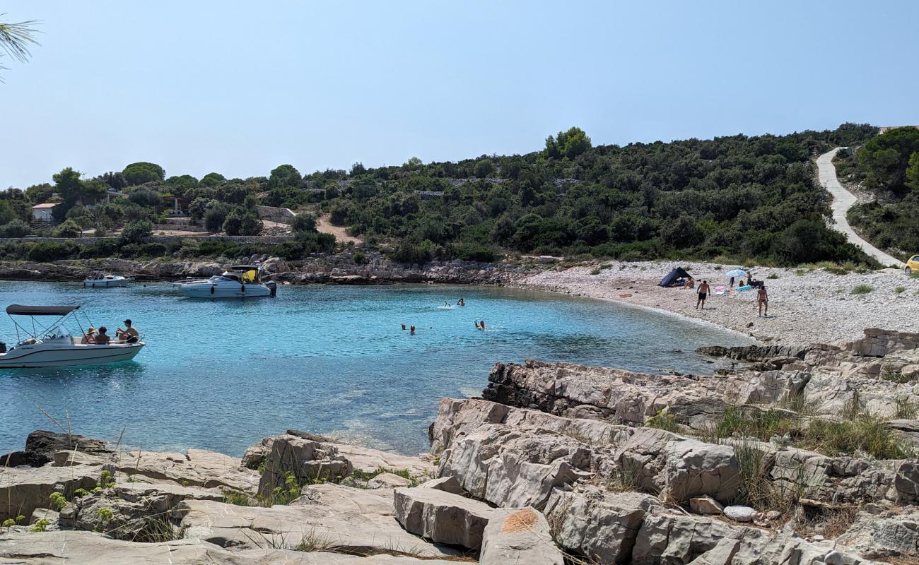 Foto af Solinska Beach med sten overflade