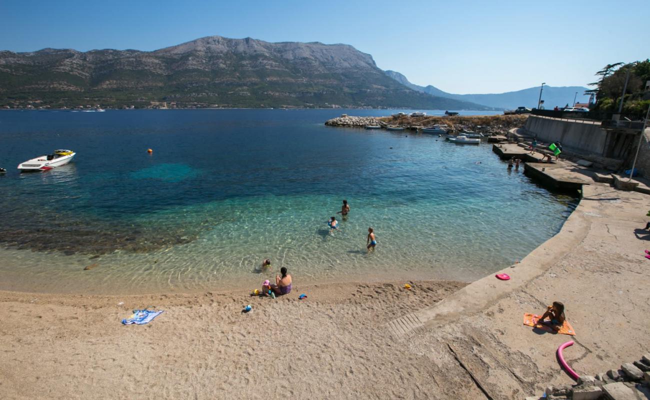 Foto af Beach Medvinjak med let fin sten overflade