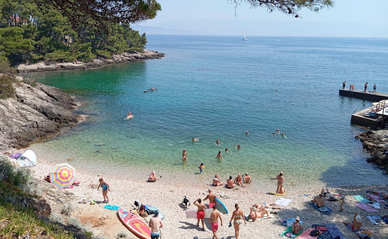 Foto af Beach Vitarnja med sten overflade