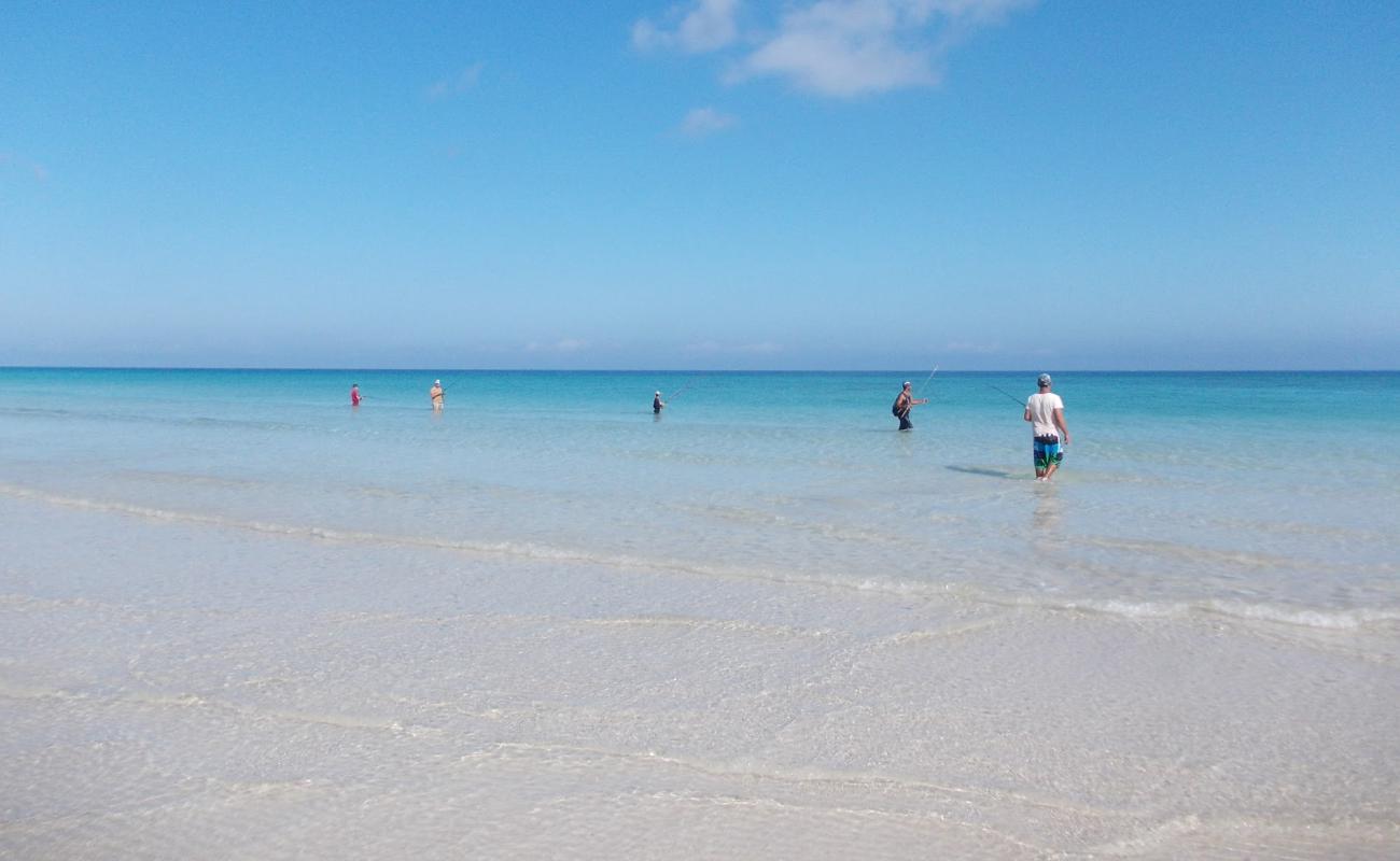 Foto af Playa Boca Ciega med lys fint sand overflade