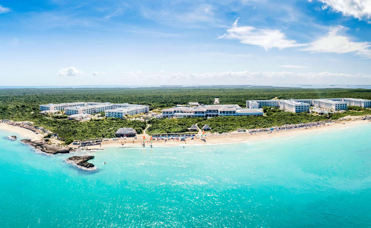 Foto af Cayo Santa Maria IV Stranden med lys fint sand overflade