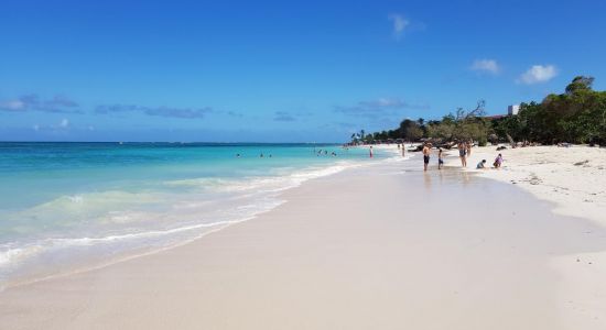 Guardalavaca Strand