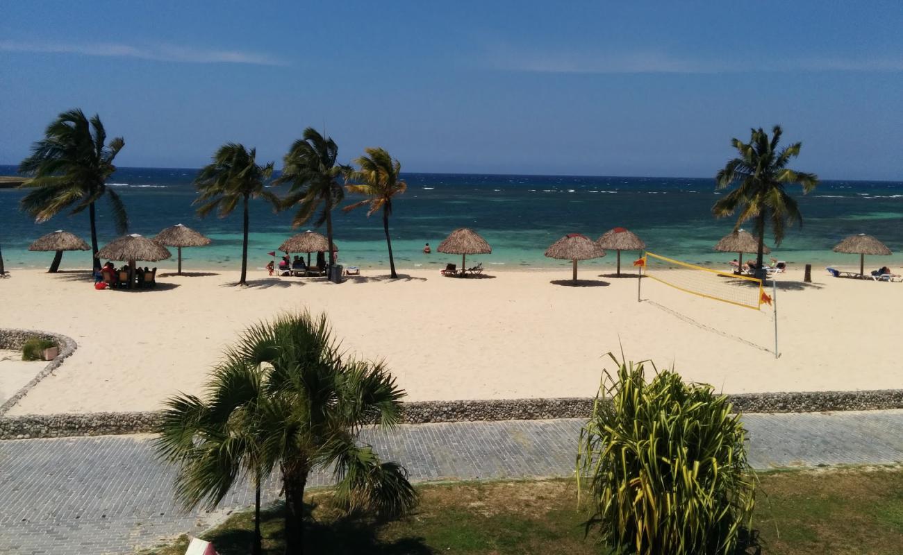 Foto af Playa Habana med lys sand overflade