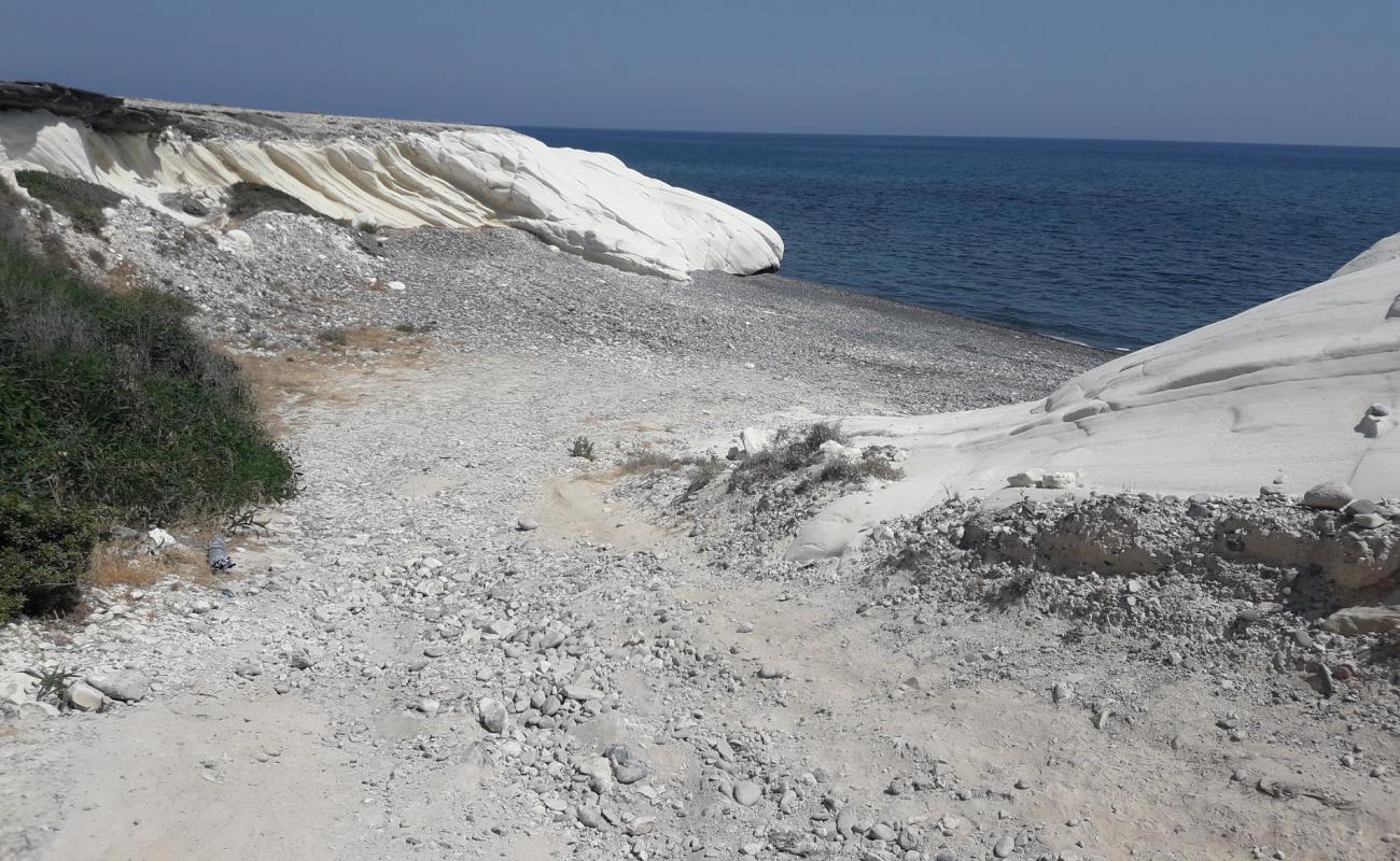 Foto af Limassol Dog's beach med grå sten overflade