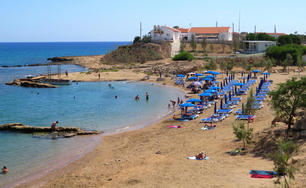 Foto af Armyropigado beach med lys sand overflade