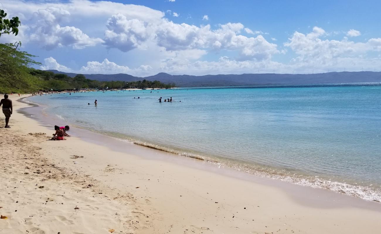 Foto af Playa La Ensenada med lys sand overflade