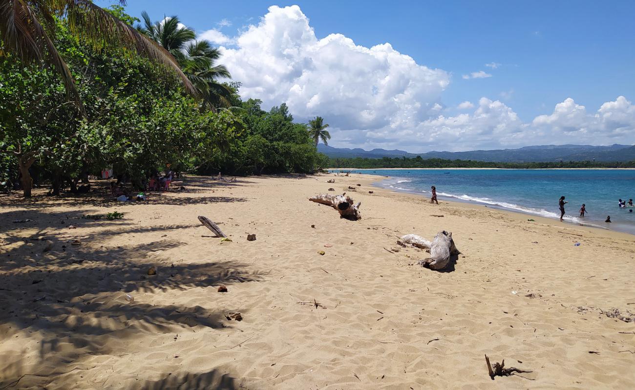 Foto af Playa Bergantin med lys sand overflade