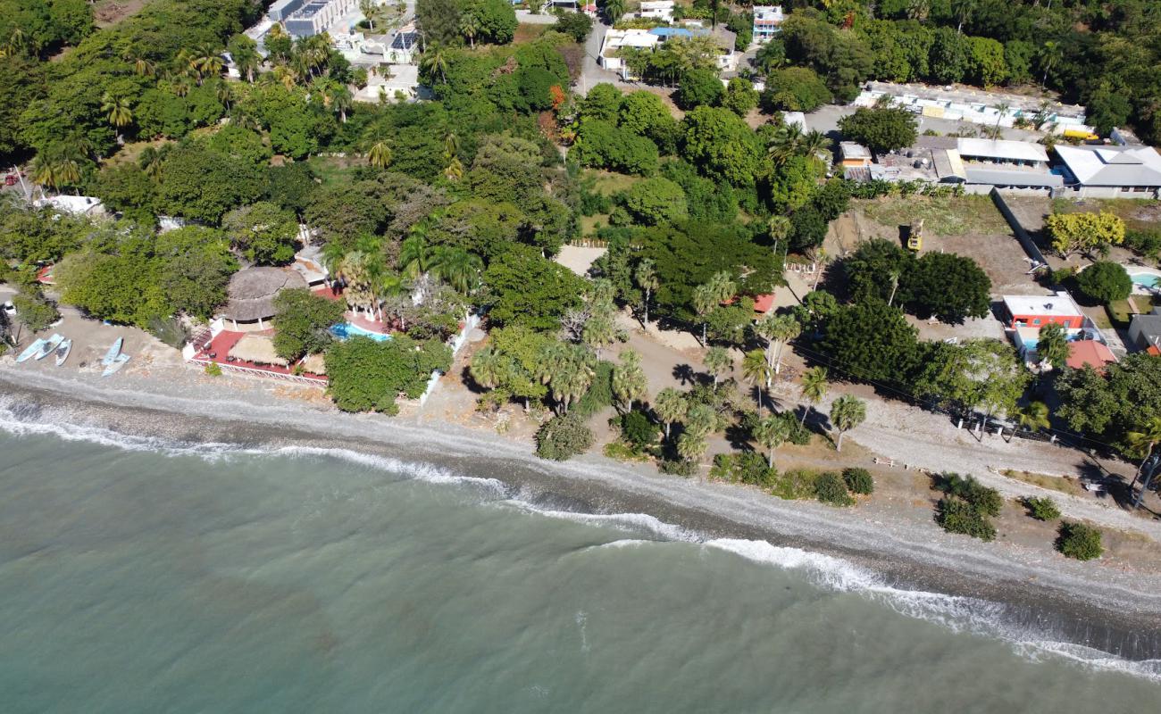 Foto af Almendros beach med grå fin sten overflade