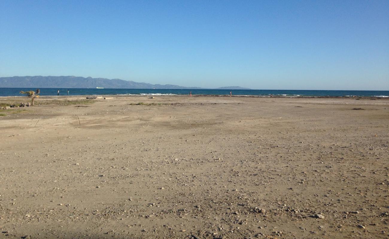 Foto af Monte Rio beach med grå sand overflade