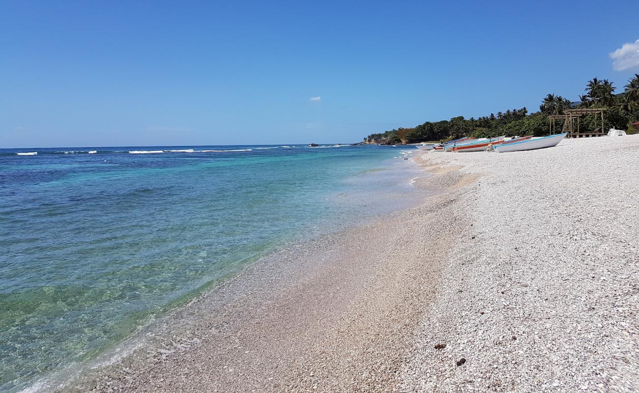 Foto af El Quemaito beach med let fin sten overflade