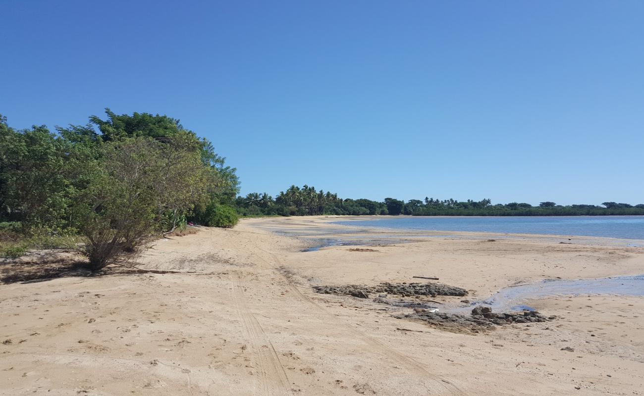 Foto af Saweni Beach med lys sand overflade