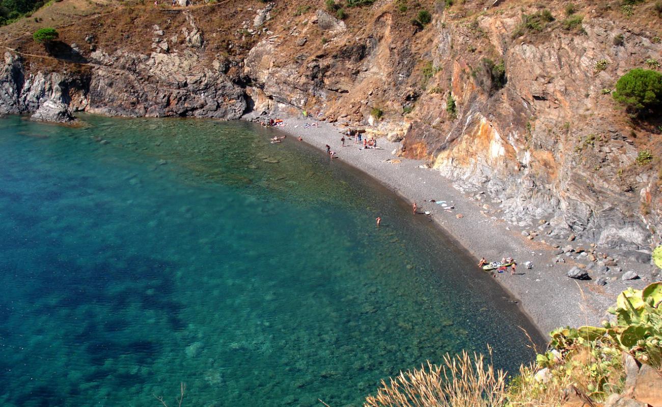 Foto af Cerberus beach med grå sten overflade