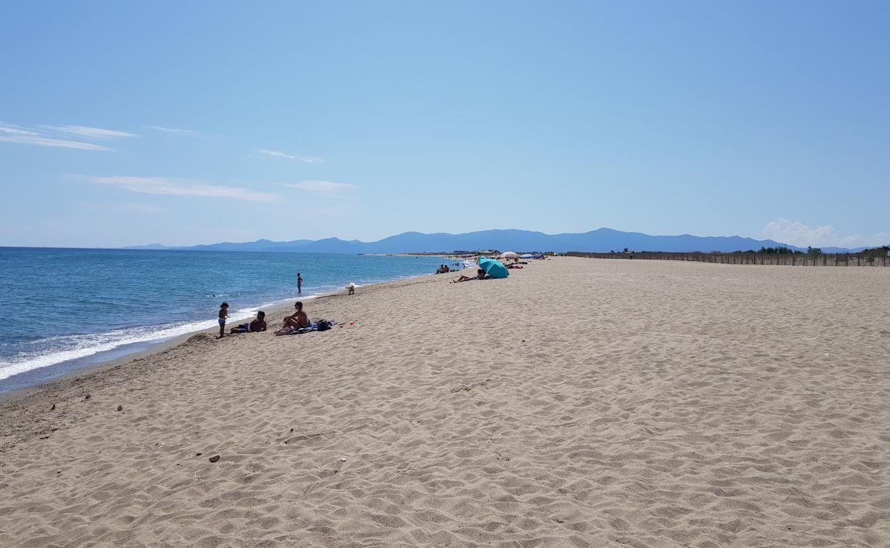 Foto af La Baraquette beach med lys fint sand overflade