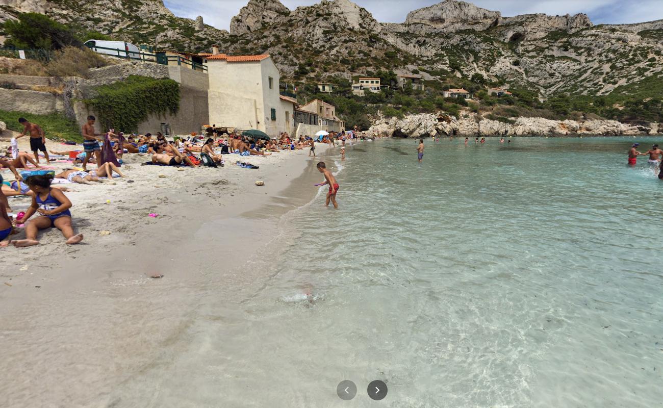 Foto af Calanque de Sormiou og dens smukke landskab