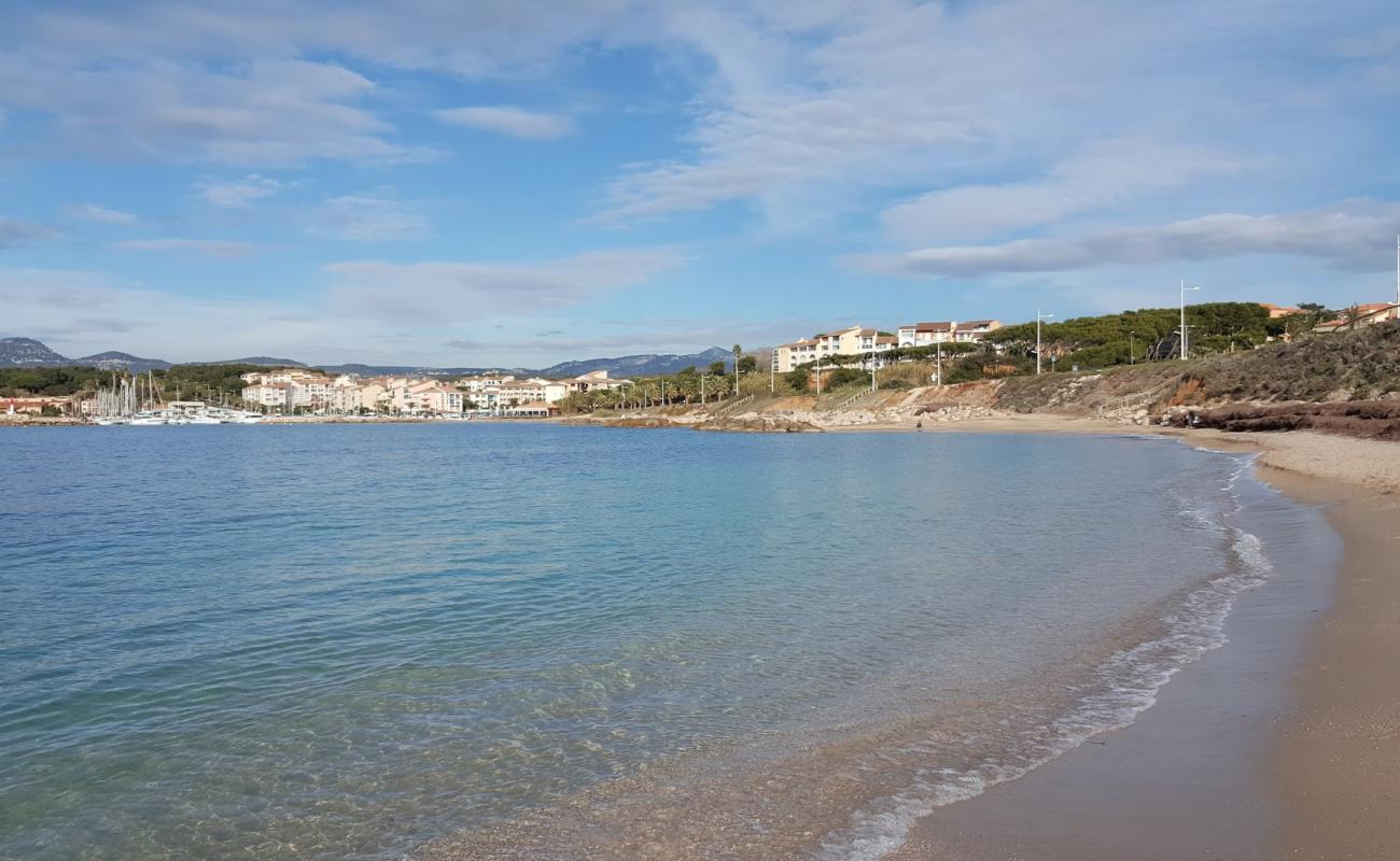 Foto af Plage du Rayolet med grå sand overflade