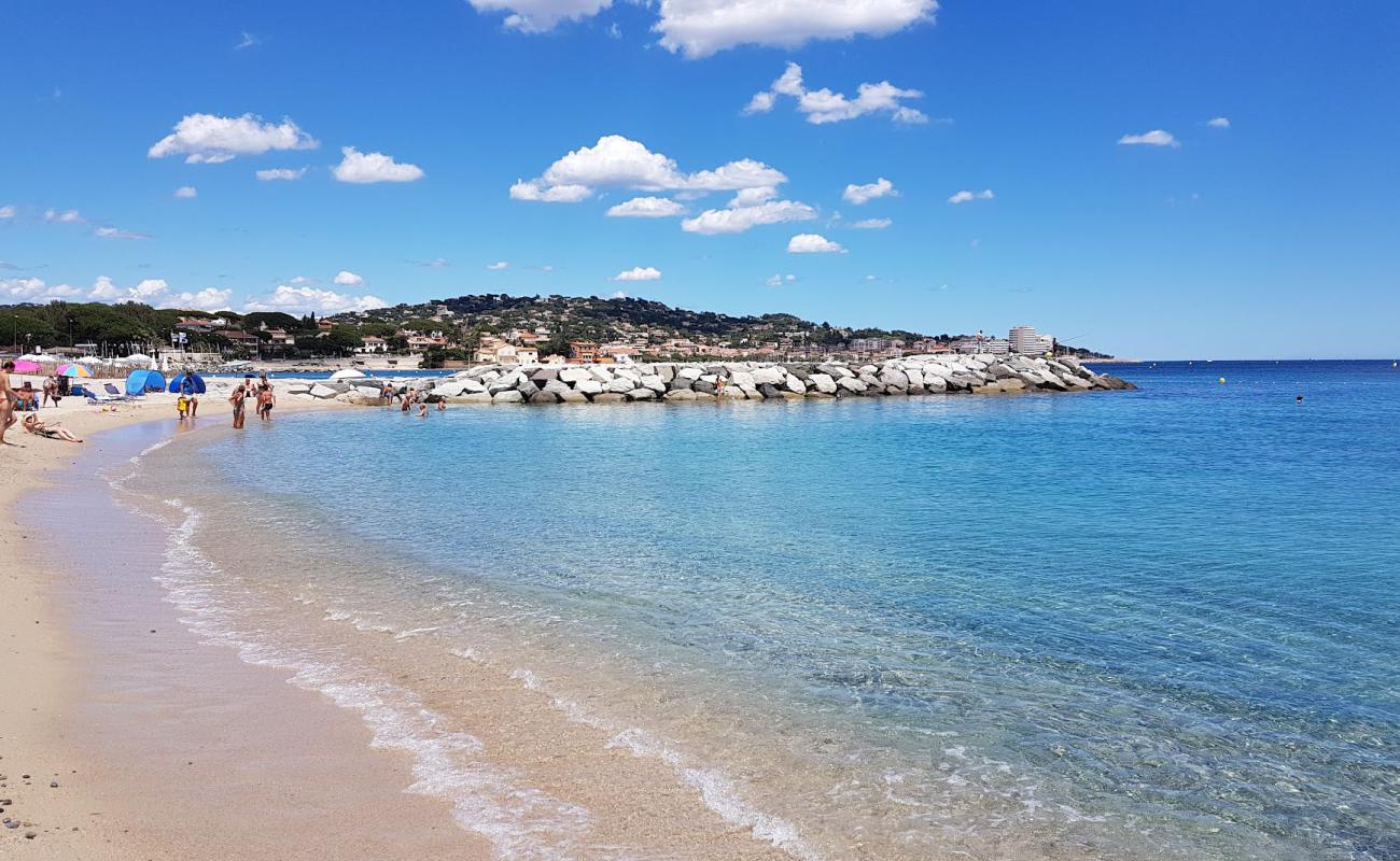 Foto af Croisette beach med lys sand overflade