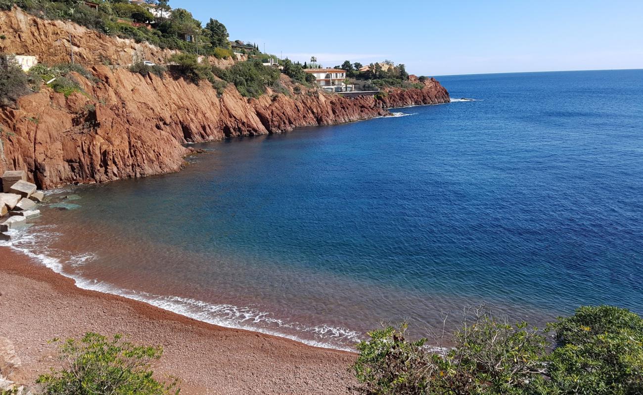 Foto af D'Abel Baliff beach med brun sten overflade