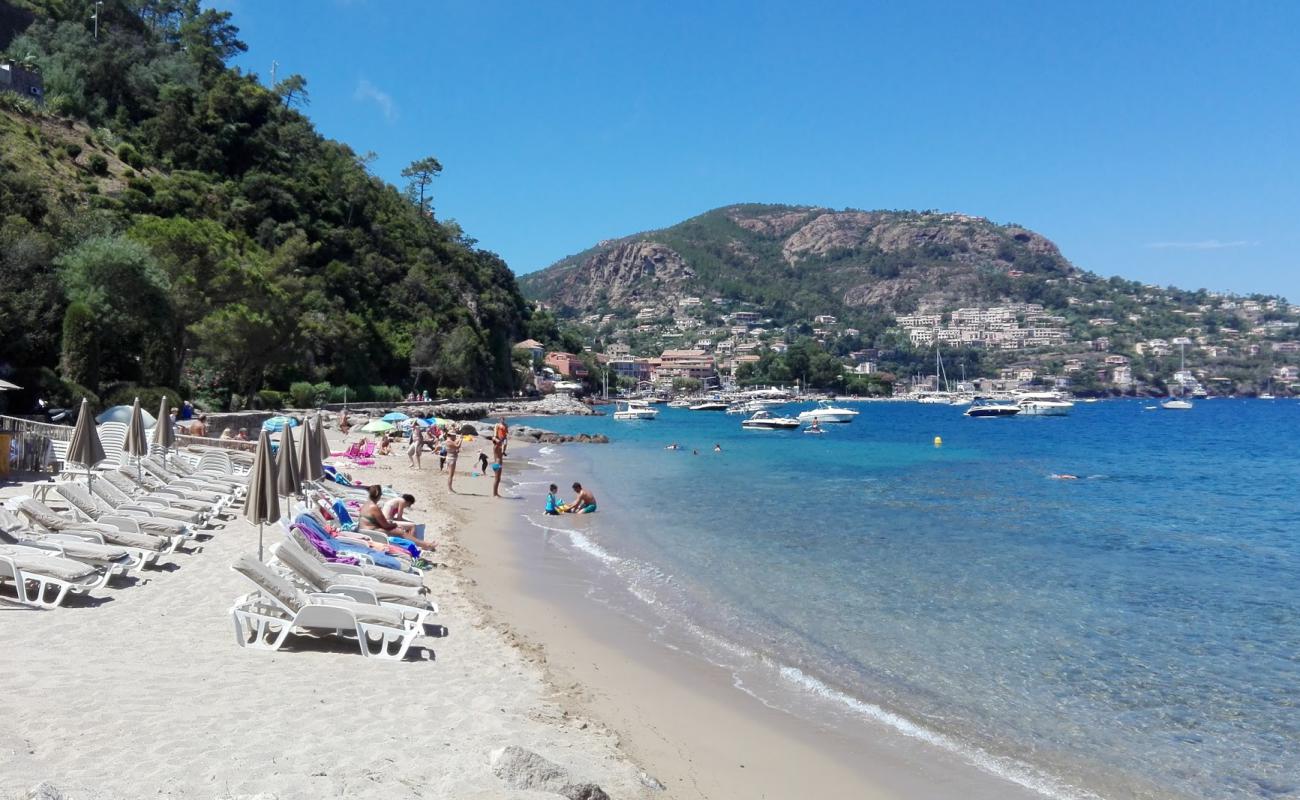 Foto af Petite Fontaine beach med lys fint sand overflade