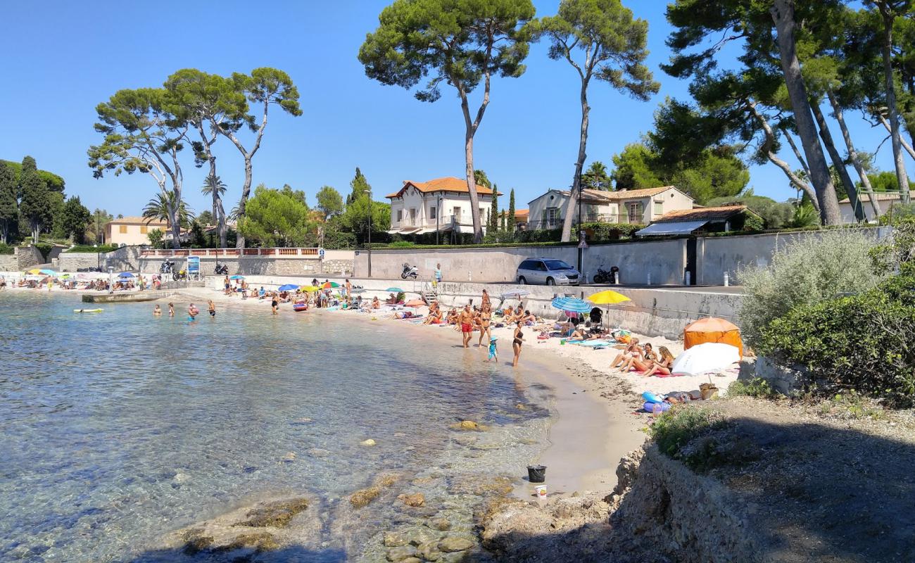 Foto af Plage des Ondes med lys fint sand overflade