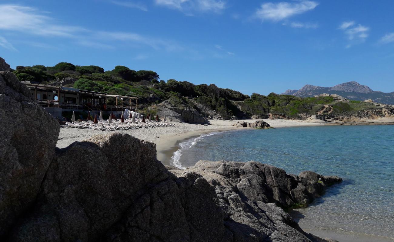 Foto af Moulin Atrium med gråt fint sand overflade