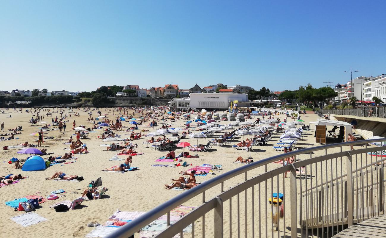 Foto af Plage de Pontaillac med brunt sand overflade