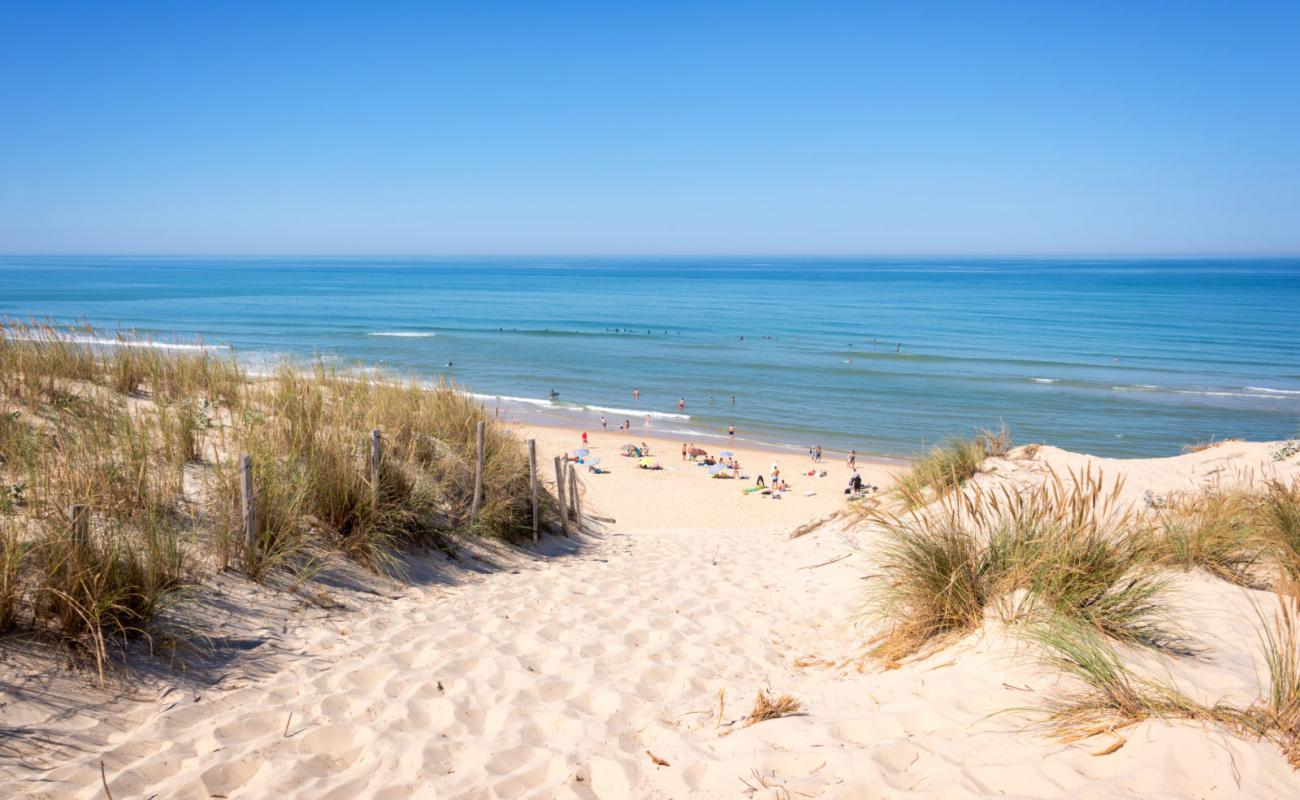 Foto af Plage des bonnes med lys sand overflade