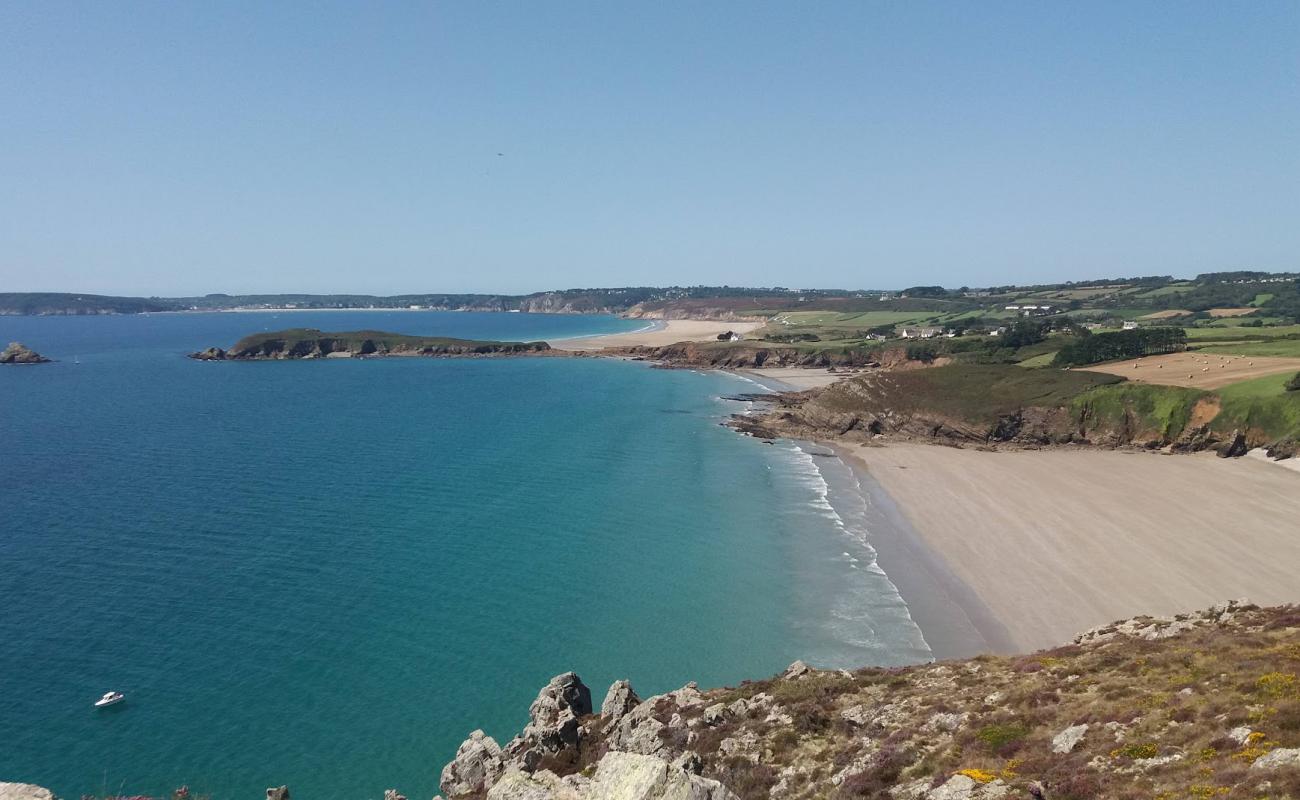 Foto af Plage du Poul med lys sand overflade