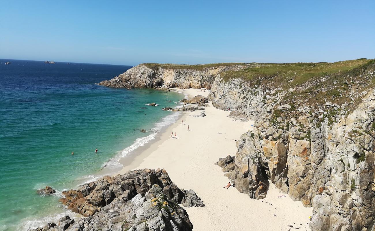 Foto af Plage des Charettes med lys sand overflade