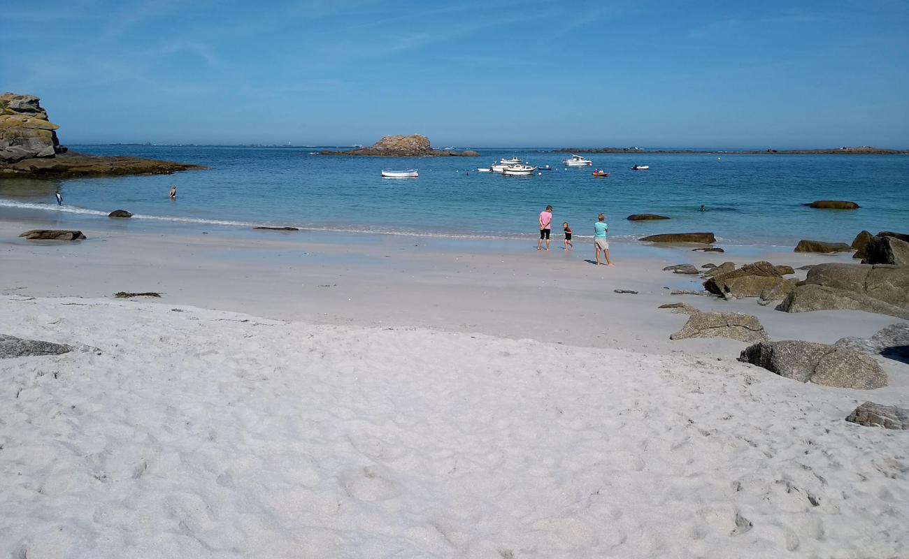 Foto af Beach of Porsguen med hvidt sand overflade