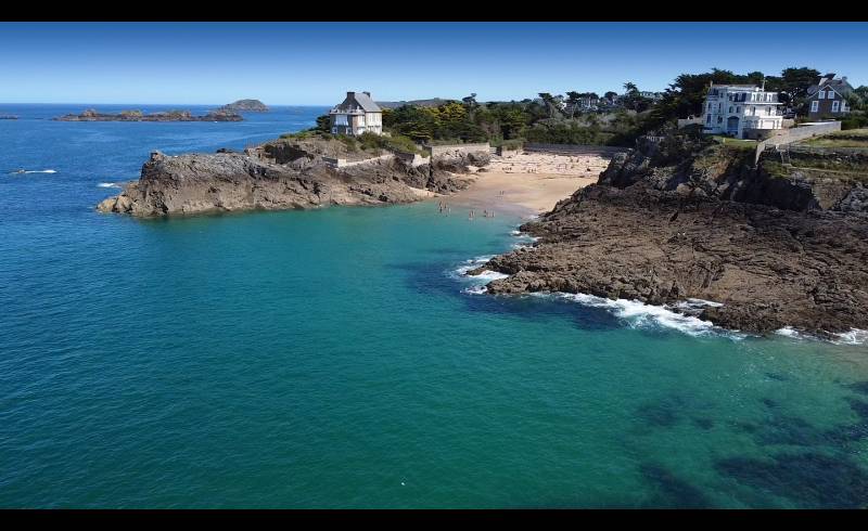 Foto af Plage du Nicet med lys sand overflade