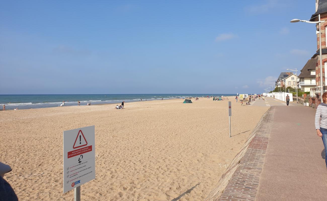 Foto af Plage du Bestouan med grå sand overflade