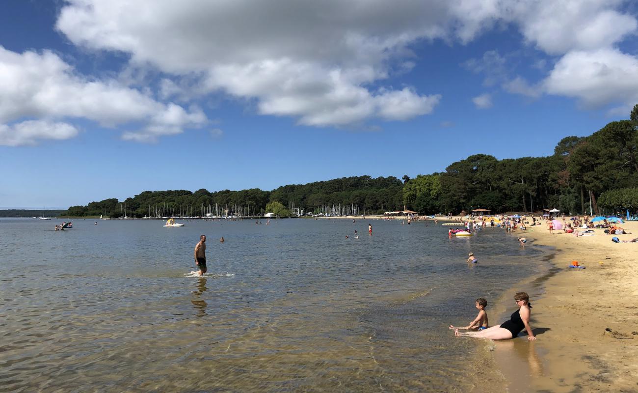 Foto af Plage de Cazaux-Lac med lys sand overflade