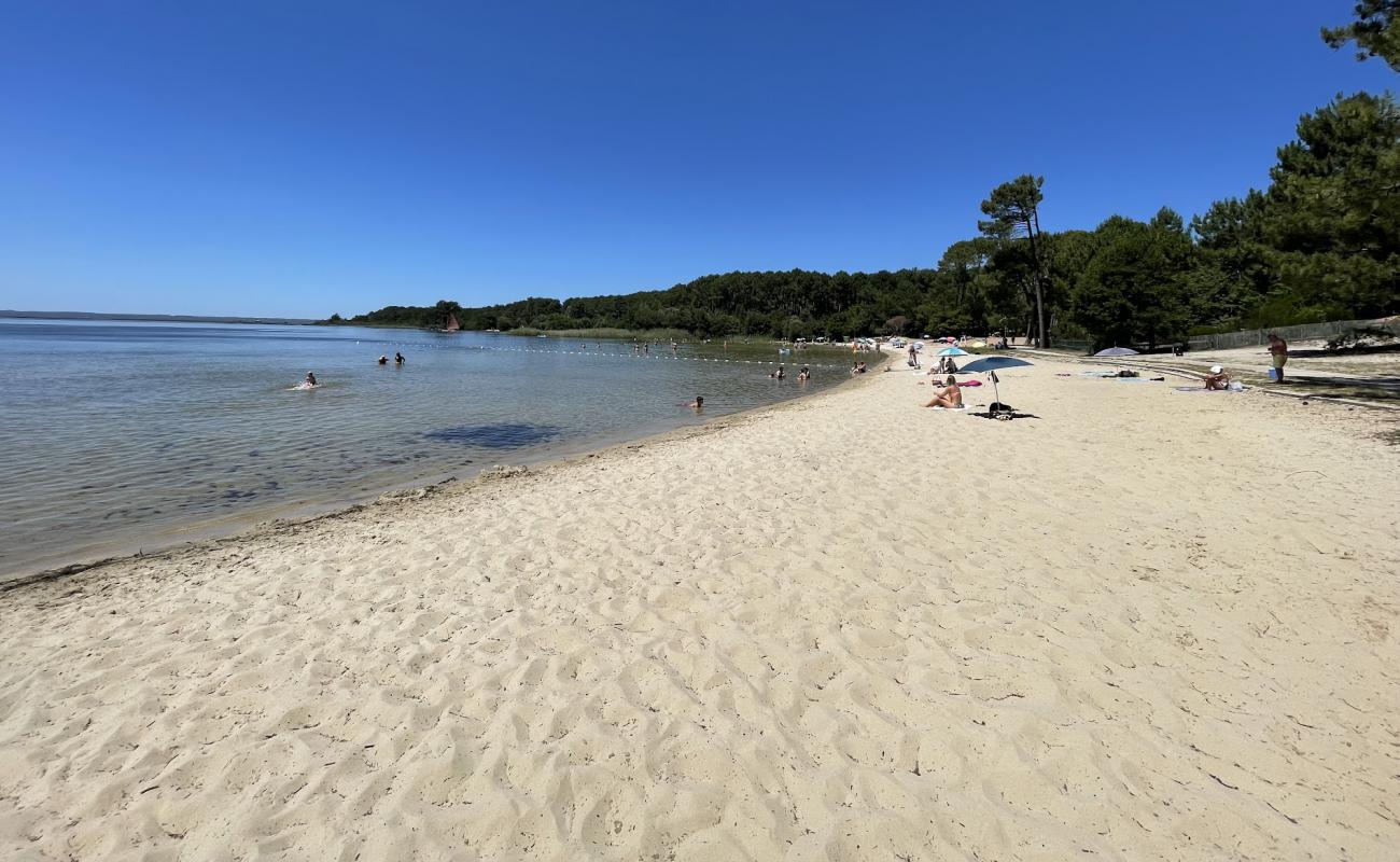 Foto af Plage de Caton med lys sand overflade