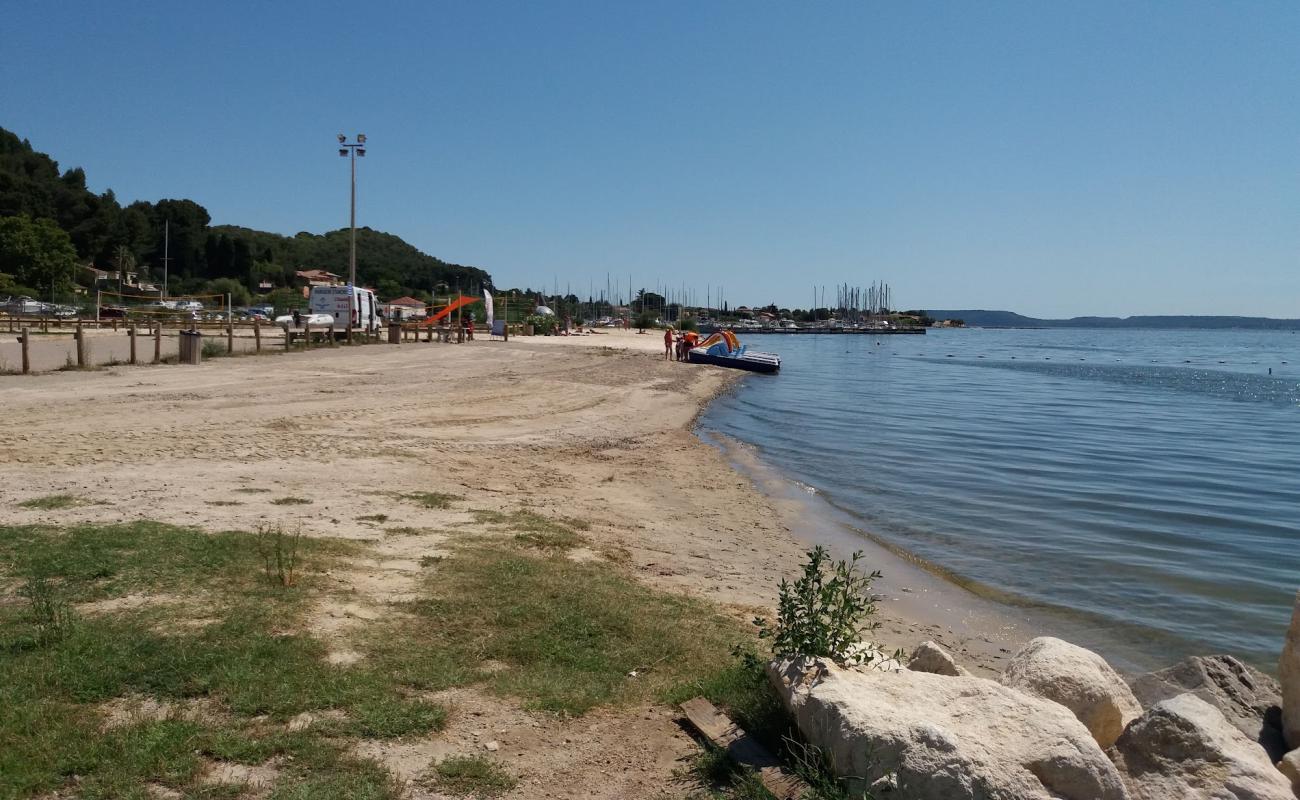 Foto af Plage Des Cabassons med let sand og småsten overflade