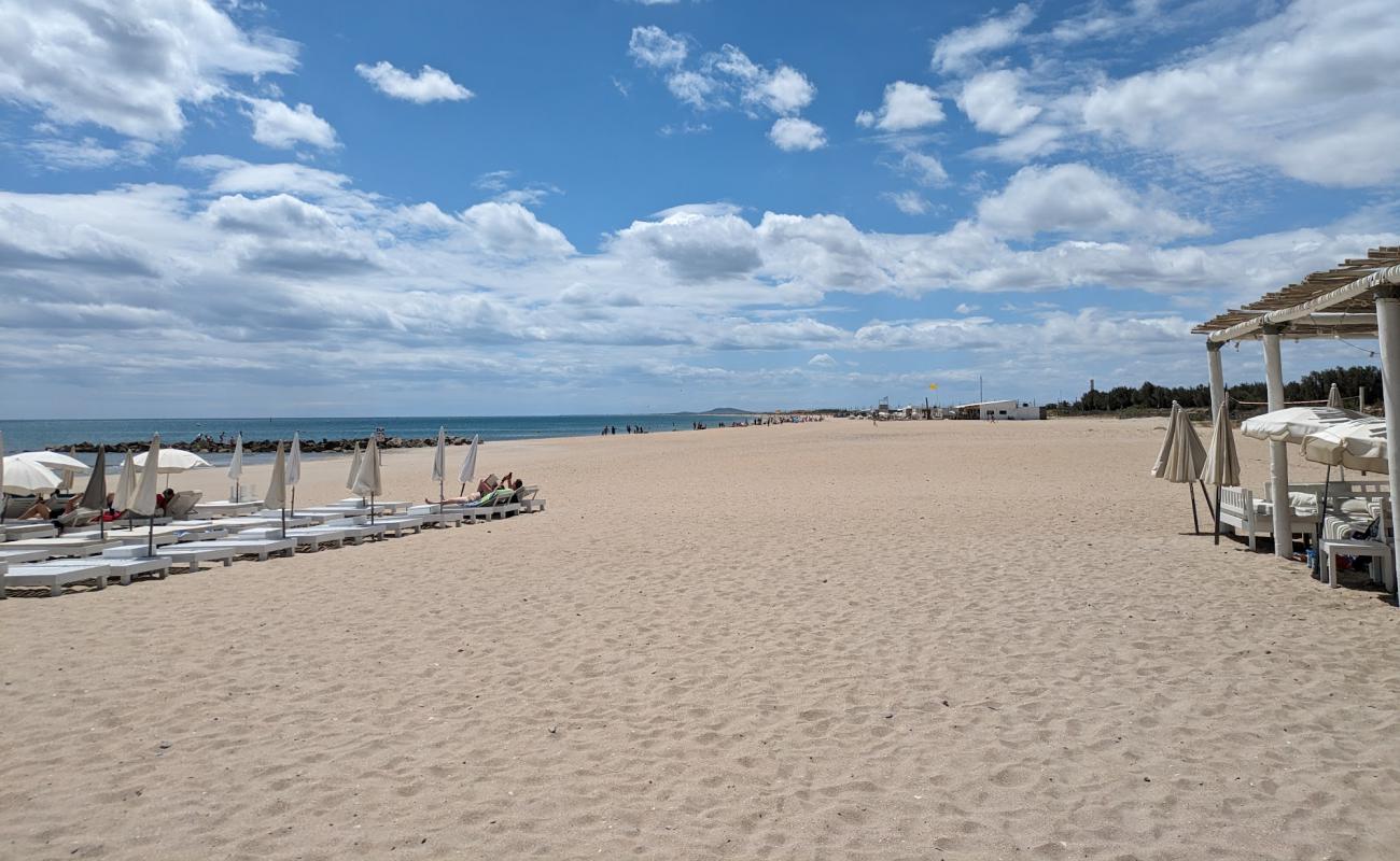 Foto af Plage de la Fontaine med lys sand overflade