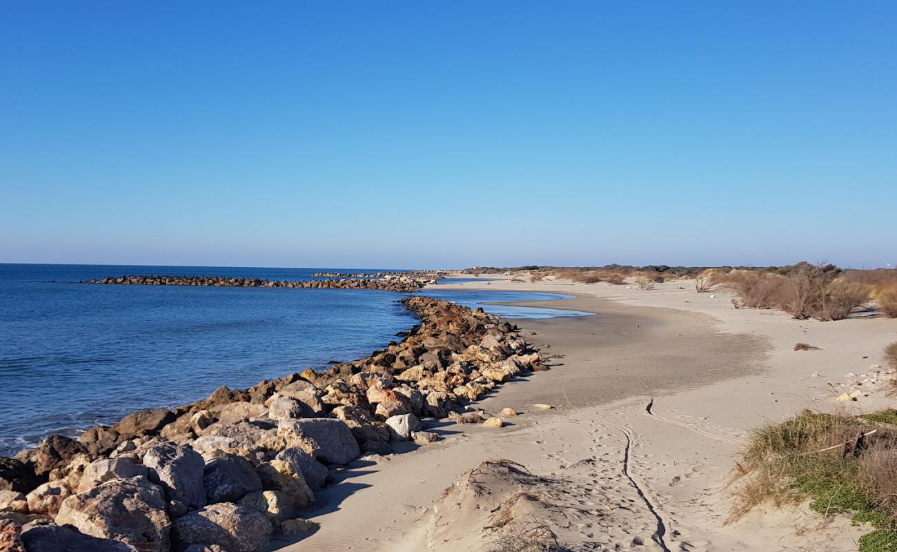 Foto af Plage du Grand Radeau med lys sand overflade