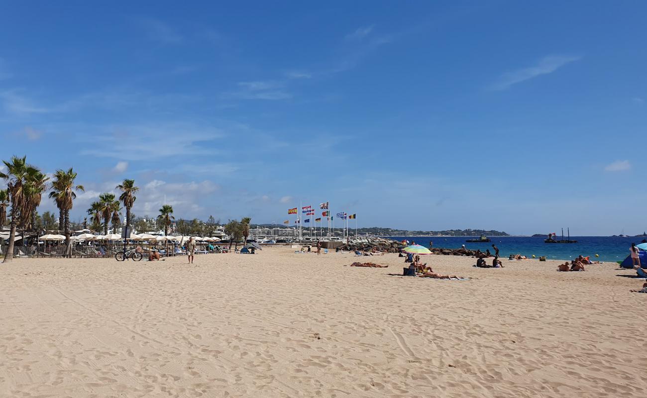 Foto af Plage Caouanne med lys sand overflade