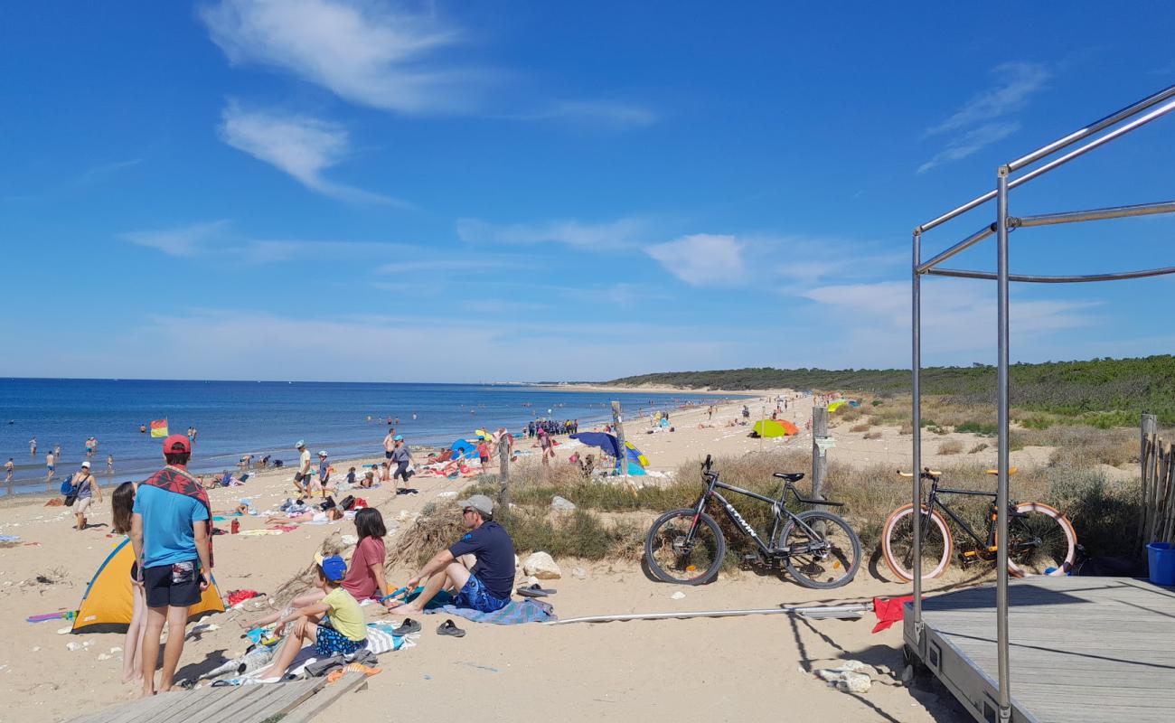 Foto af Plage de Vert Bois med lys sand overflade