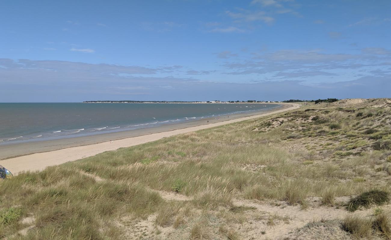 Foto af Plage des Sables d'Or med lys sand overflade