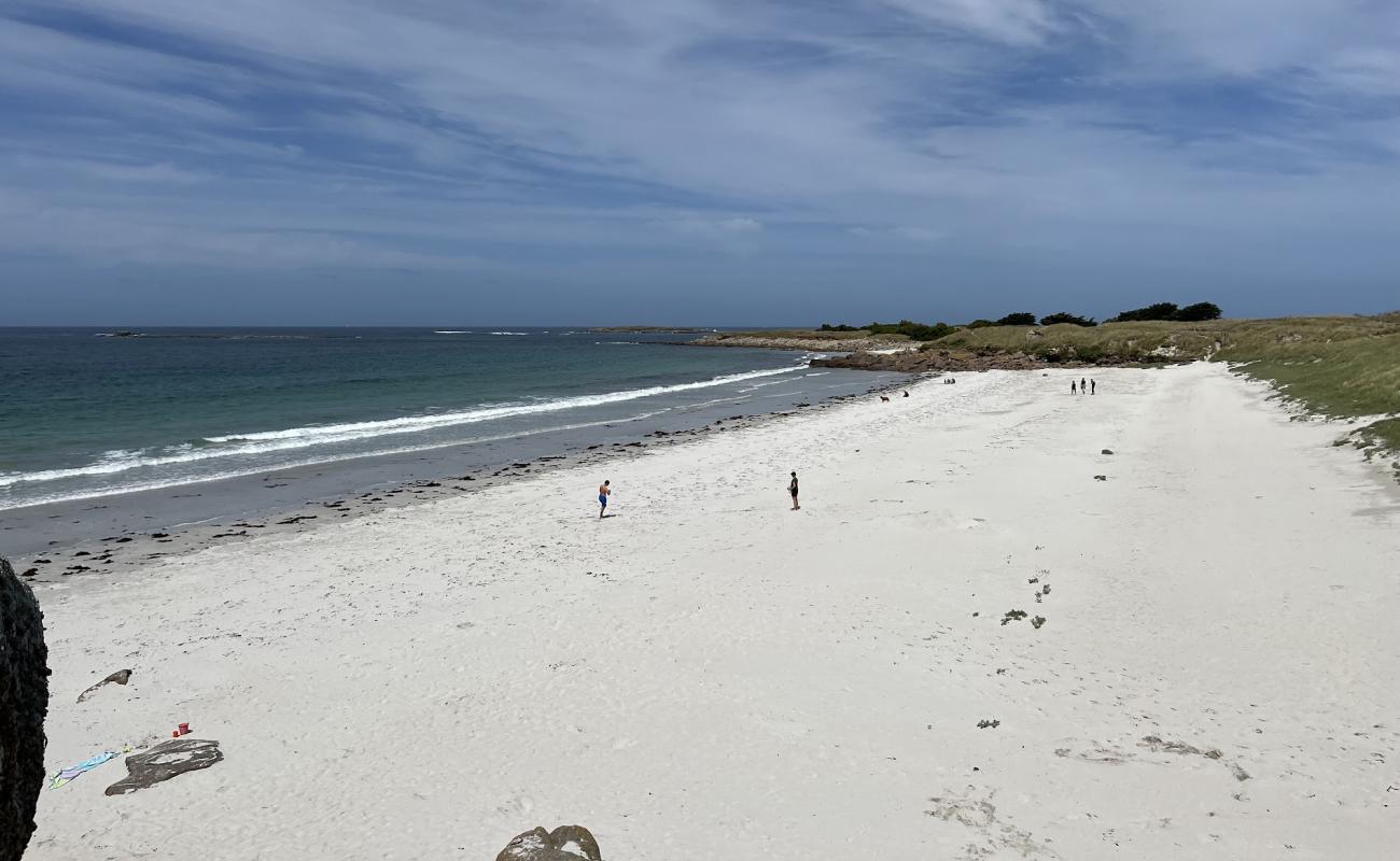 Foto af Plage de Treompan med lys sand overflade