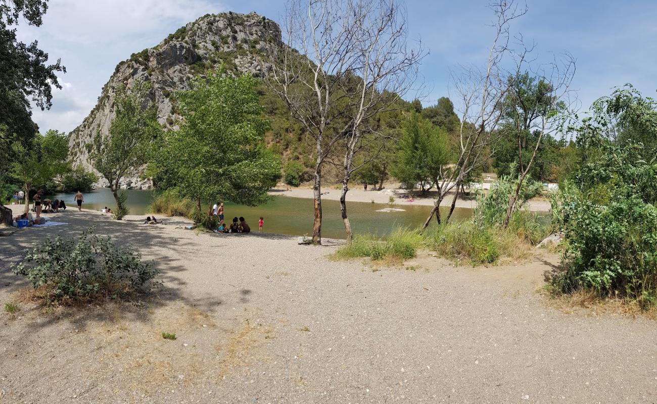 Foto af Plage Les Gorges Du Gouleyrous med grå fin sten overflade