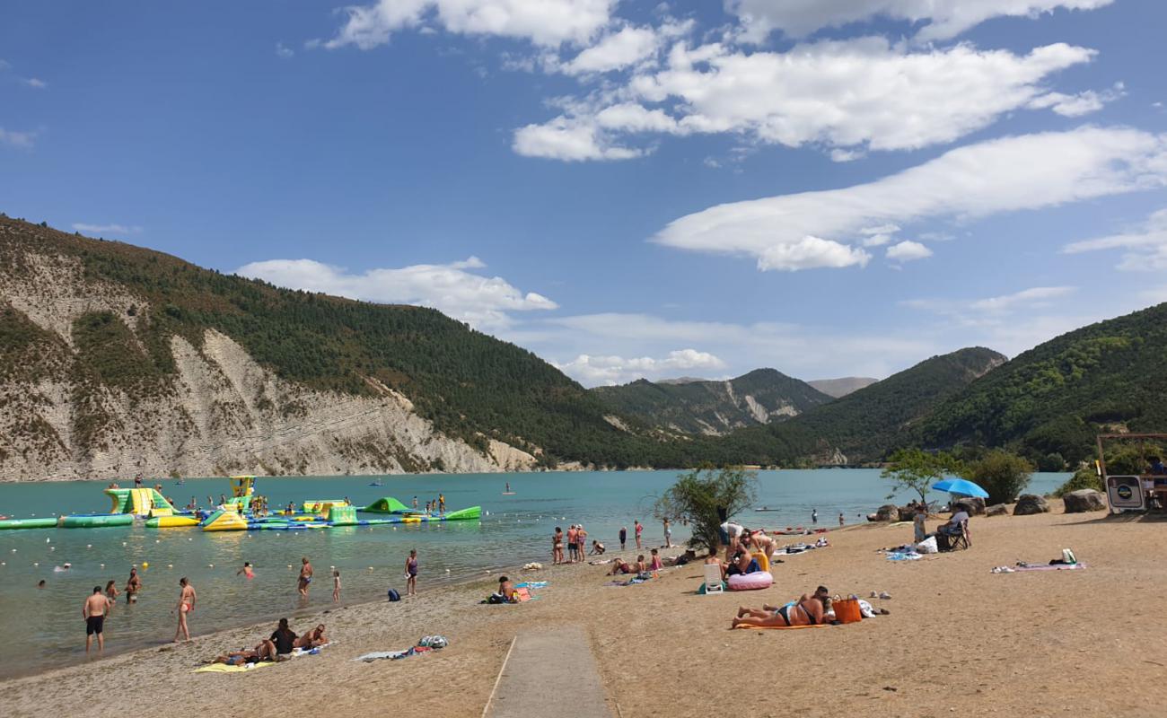 Foto af Plage Baie d'Angles med grå fin sten overflade