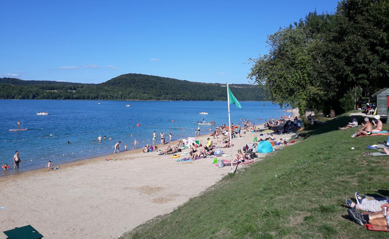 Foto af Plage de Doucier med lys sand overflade